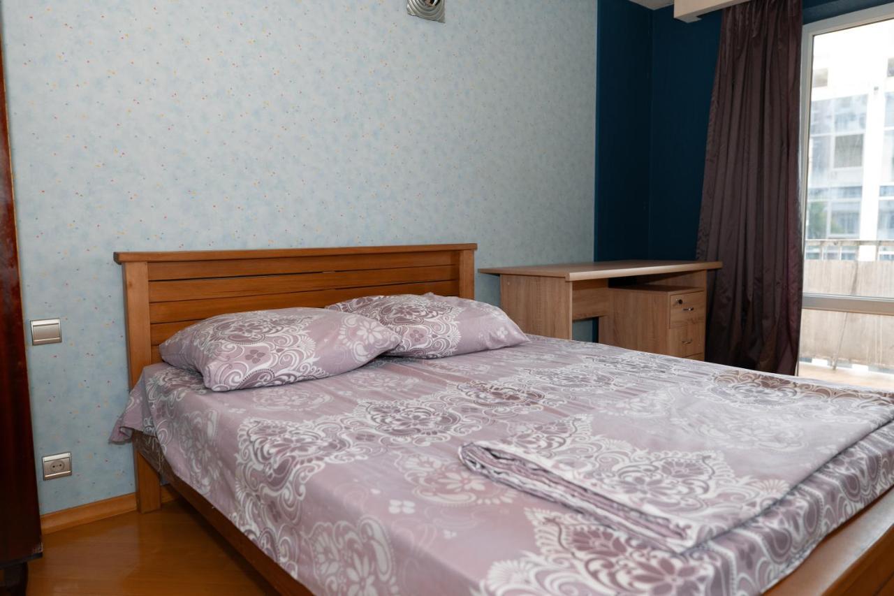 Home At Old Тбилиси Экстерьер фото